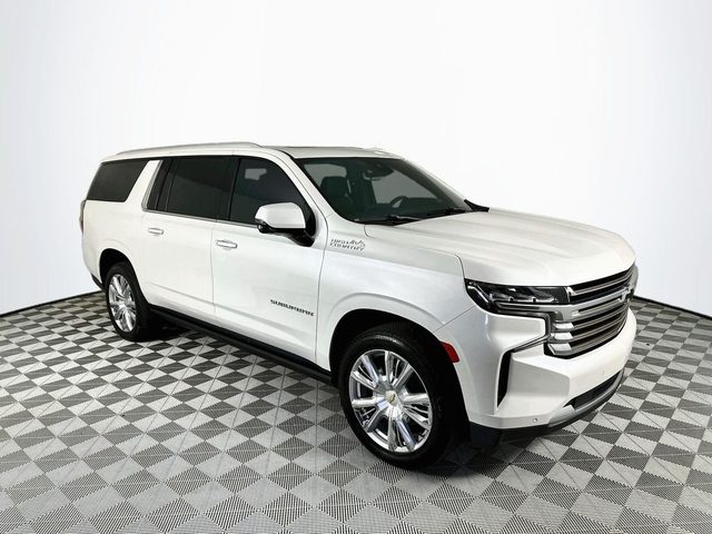 2023 Chevrolet Suburban High Country 4WD photo