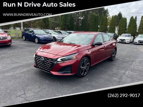 2023 Nissan Altima 2.5 SR AWD photo