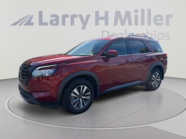 2023 Nissan Pathfinder SL FWD photo