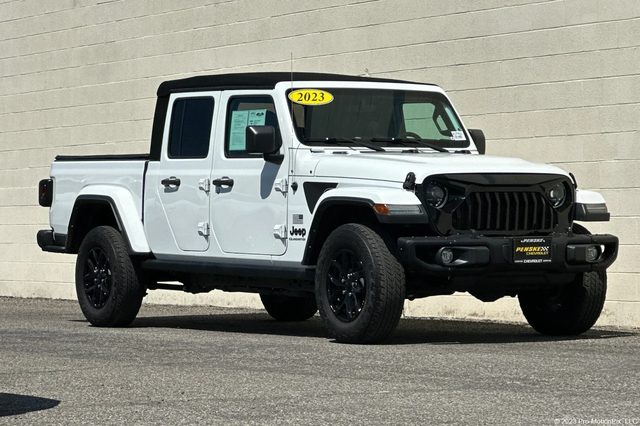 2023 Jeep Gladiator Freedom 4WD photo