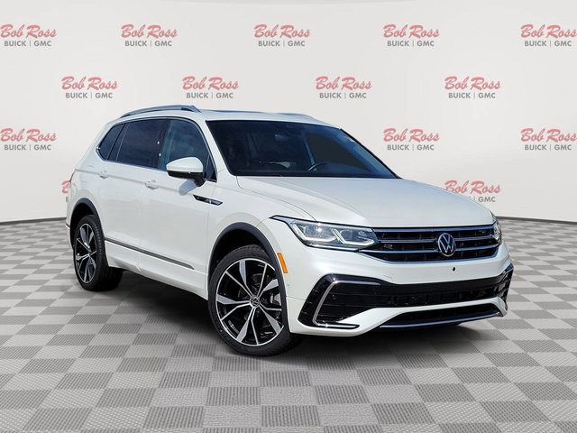 2023 Volkswagen Tiguan SEL R-Line AWD photo