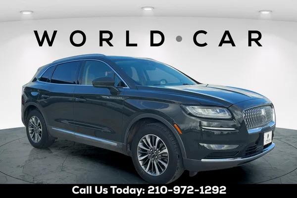 2022 Lincoln Nautilus Standard FWD photo