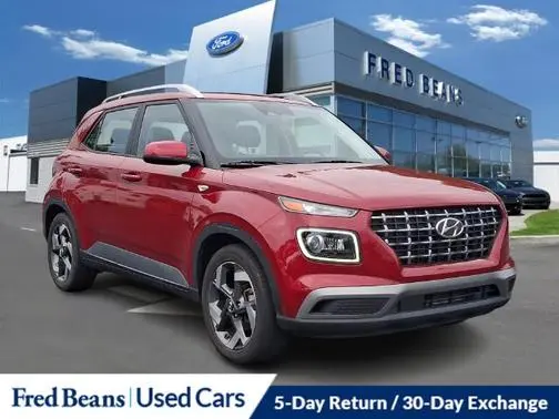 2023 Hyundai Venue Limited FWD photo