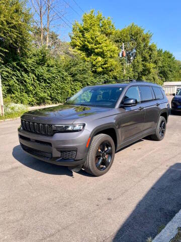2023 Jeep Grand Cherokee L Altitude 4WD photo