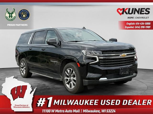 2022 Chevrolet Suburban LT 4WD photo