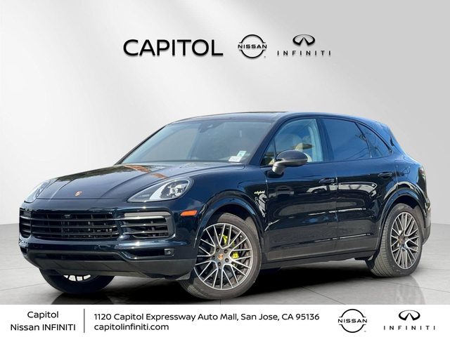 2023 Porsche Cayenne E-Hybrid AWD photo