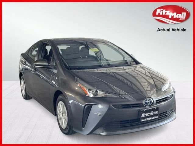 2021 Toyota Prius LE FWD photo