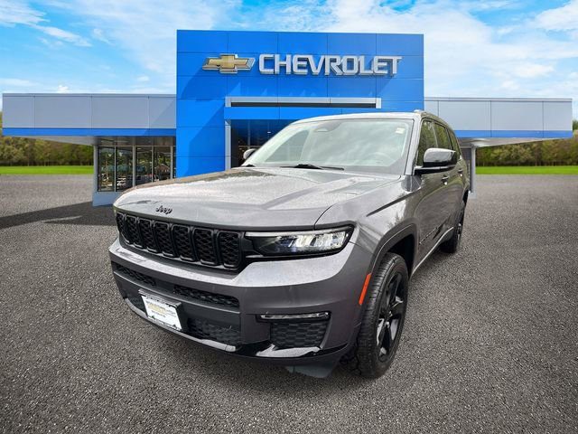 2023 Jeep Grand Cherokee L Limited 4WD photo