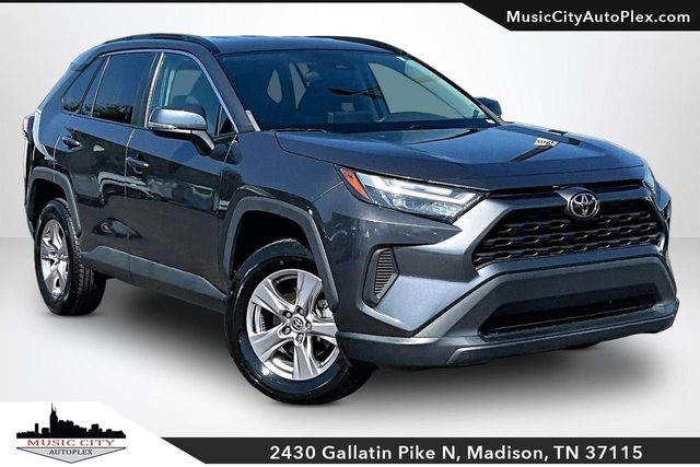 2022 Toyota RAV4 XLE FWD photo