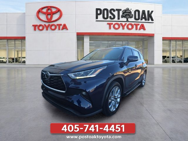 2023 Toyota Highlander L FWD photo