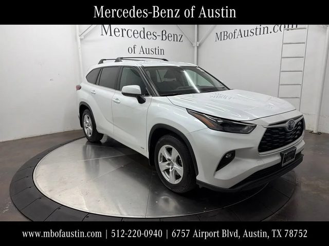 2023 Toyota Highlander Hybrid LE AWD photo