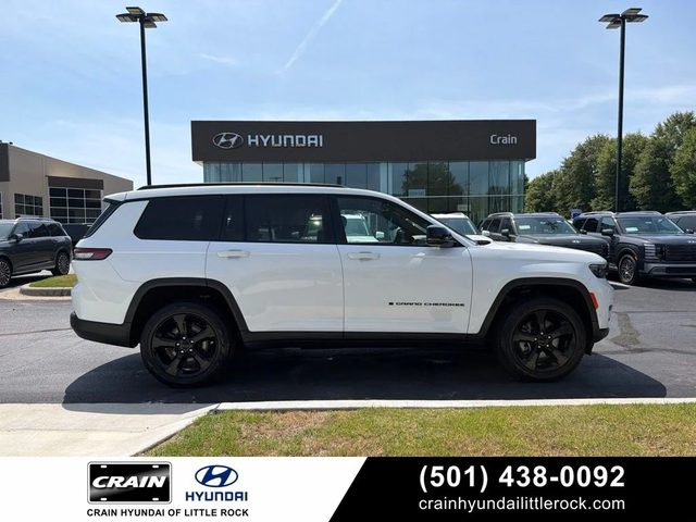 2023 Jeep Grand Cherokee L Limited 4WD photo