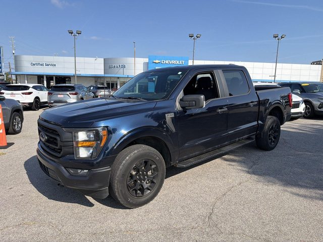 2023 Ford F-150 XL 4WD photo