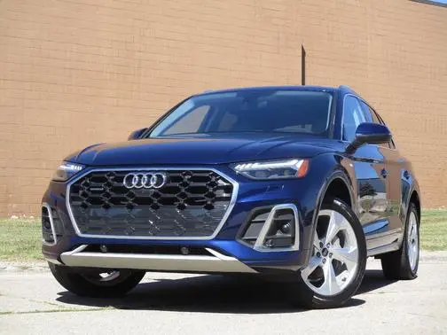 2023 Audi Q5 S line Prestige AWD photo