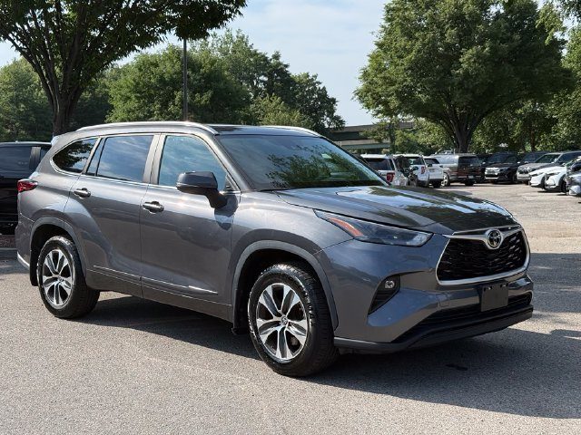 2023 Toyota Highlander XLE AWD photo