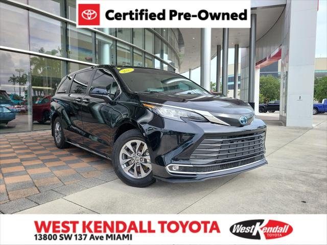 2023 Toyota Sienna XLE FWD photo