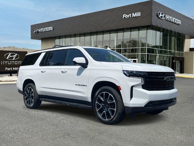 2023 Chevrolet Suburban RST 4WD photo