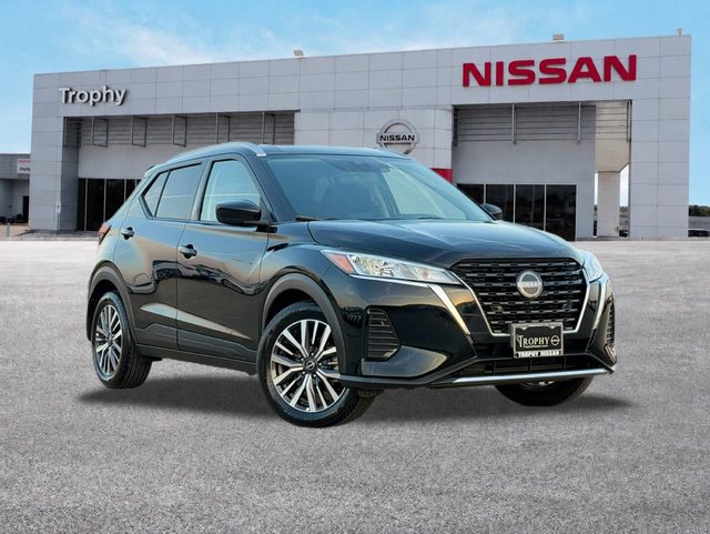 2023 Nissan Kicks SV FWD photo