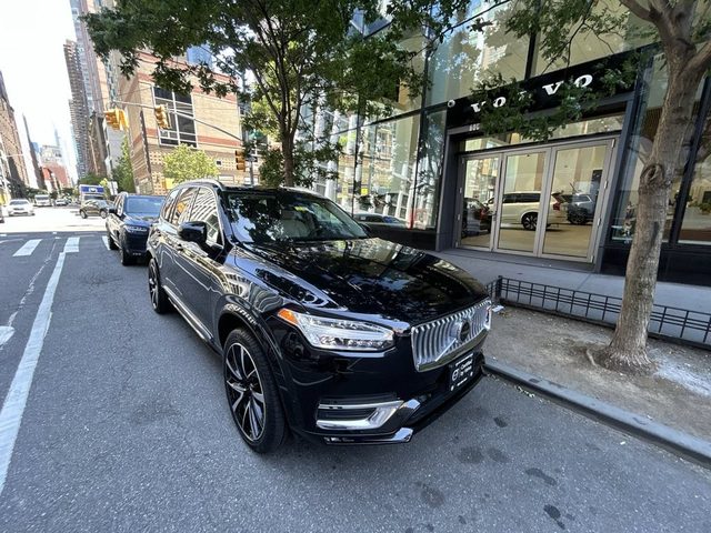 2023 Volvo XC90 Plus AWD photo