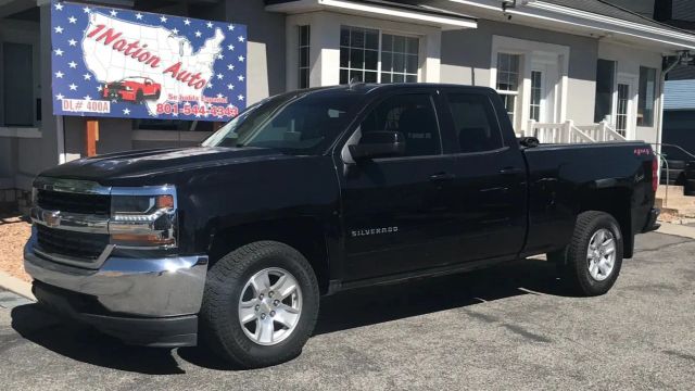 2018 Chevrolet Silverado 1500 LT 4WD photo