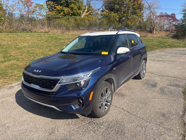 2023 Kia Seltos S AWD photo