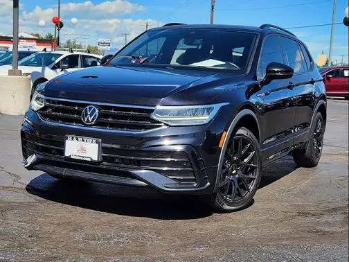 2023 Volkswagen Tiguan SE R-Line Black FWD photo