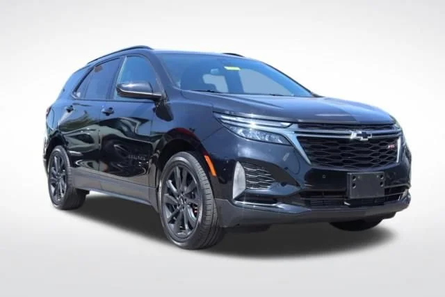2023 Chevrolet Equinox RS FWD photo