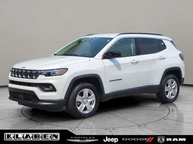 2022 Jeep Compass Latitude 4WD photo