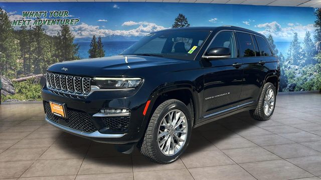 2023 Jeep Grand Cherokee Summit 4WD photo