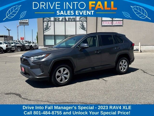 2023 Toyota RAV4 XLE AWD photo