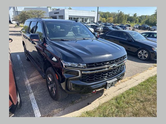 2022 Chevrolet Suburban Z71 4WD photo