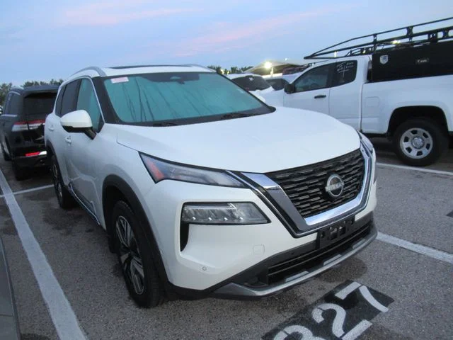 2023 Nissan Rogue SL AWD photo