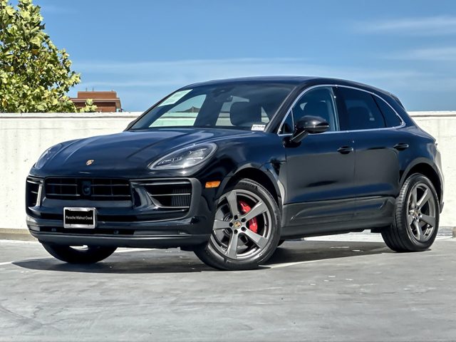 2023 Porsche Macan S AWD photo