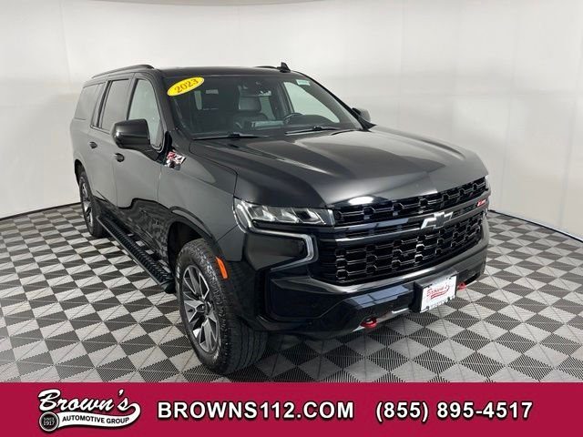 2023 Chevrolet Suburban Z71 4WD photo