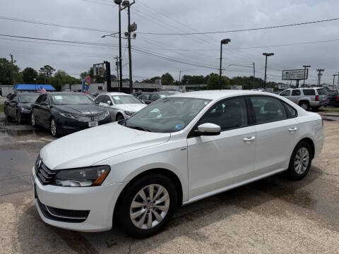 2015 Volkswagen Passat 1.8T Wolfsburg Ed FWD photo