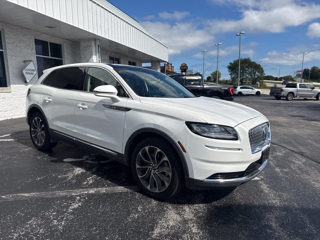 2022 Lincoln Nautilus Reserve AWD photo