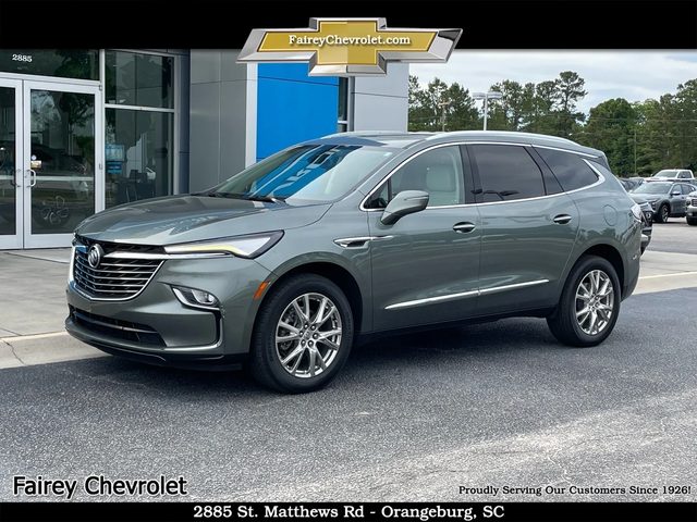 2023 Buick Enclave Essence FWD photo