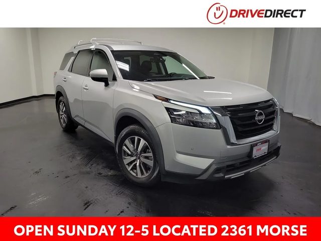 2023 Nissan Pathfinder SL FWD photo