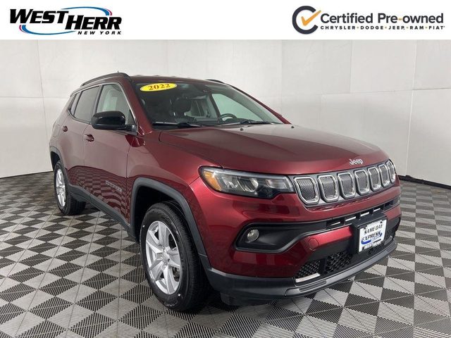 2022 Jeep Compass Latitude 4WD photo