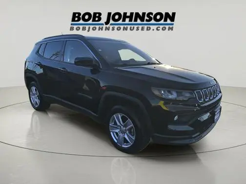 2022 Jeep Compass Latitude 4WD photo