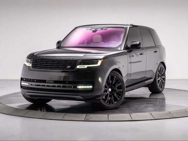 2023 Land Rover Range Rover SE AWD photo