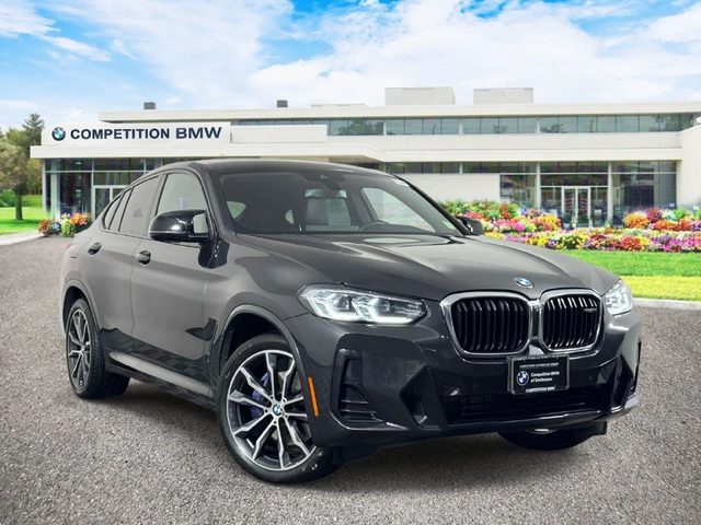 2023 BMW X4 M40i AWD photo