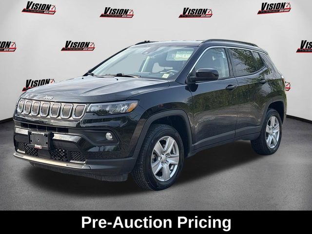 2022 Jeep Compass Latitude 4WD photo