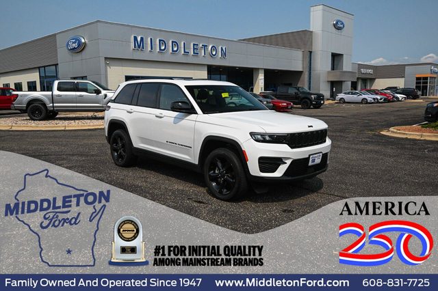 2023 Jeep Grand Cherokee Altitude 4WD photo