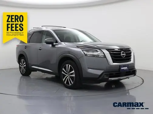 2023 Nissan Pathfinder Platinum 4WD photo