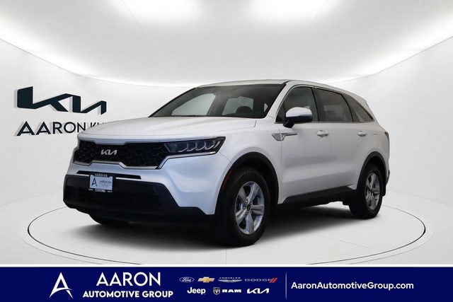 2023 Kia Sorento LX FWD photo