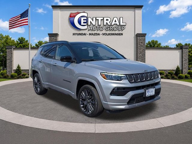 2022 Jeep Compass High Altitude 4WD photo
