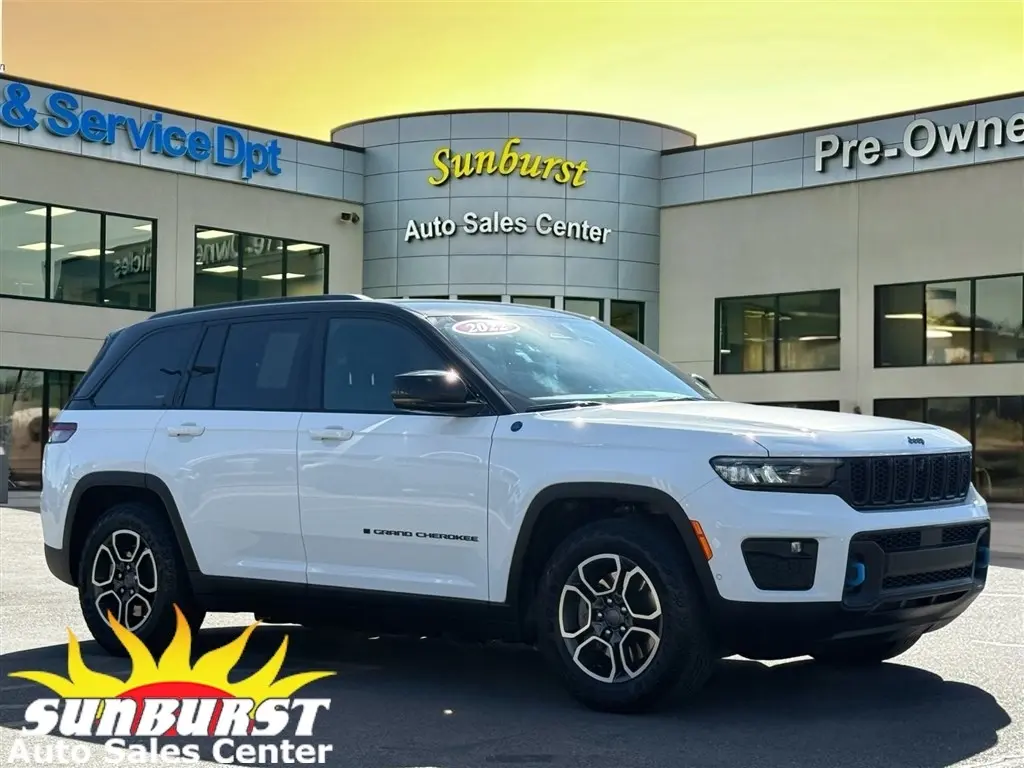 2022 Jeep Grand Cherokee Trailhawk 4WD photo