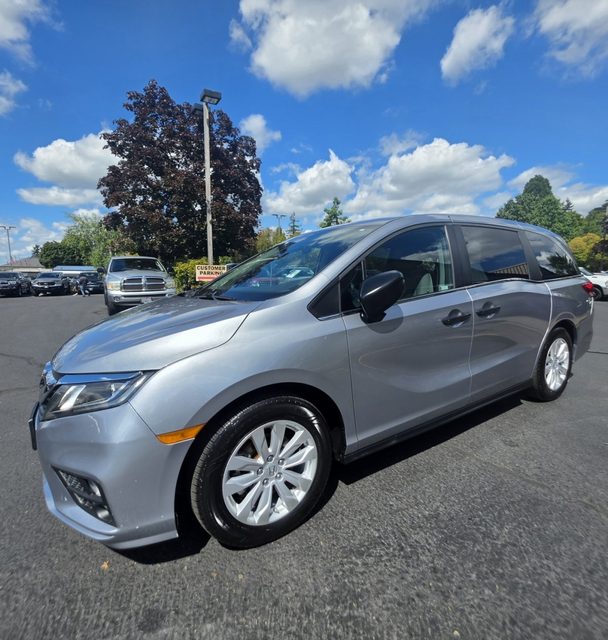 2019 Honda Odyssey LX FWD photo