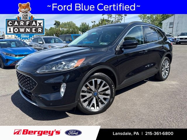 2022 Ford Escape Titanium AWD photo
